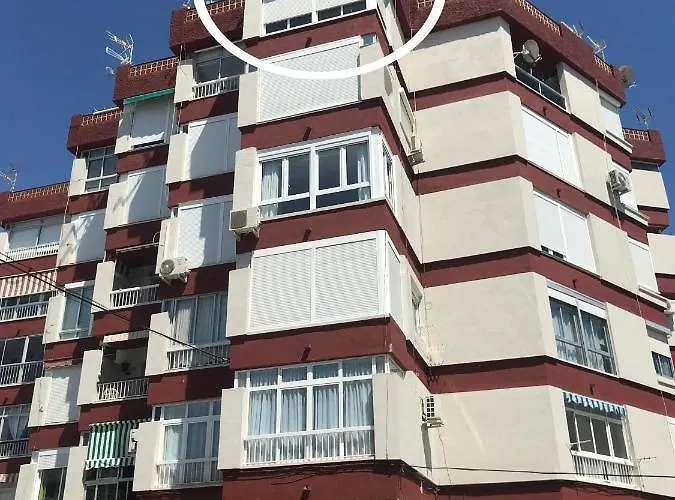 Mini Penthouse Close To With Seaviews *