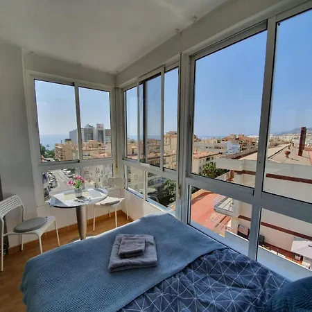 Mini Penthouse Close To With Seaviews