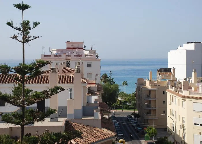 Mini Penthouse Close To With Seaviews Apartmán